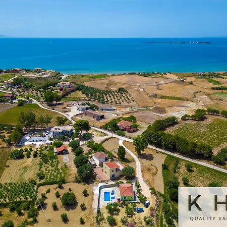 Family With Private Pool! Near Megas Lakos Beach *